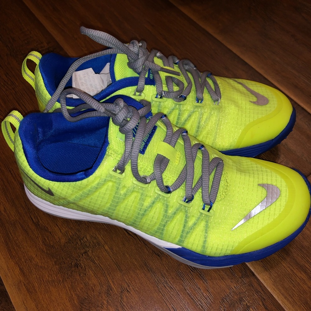 NEW Nike Lunar Cross Element Shoes